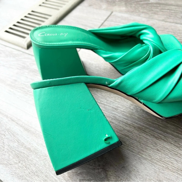 Circus by Sam Edelman Marianna Woven Slide Sandals - Picture 8 of 16